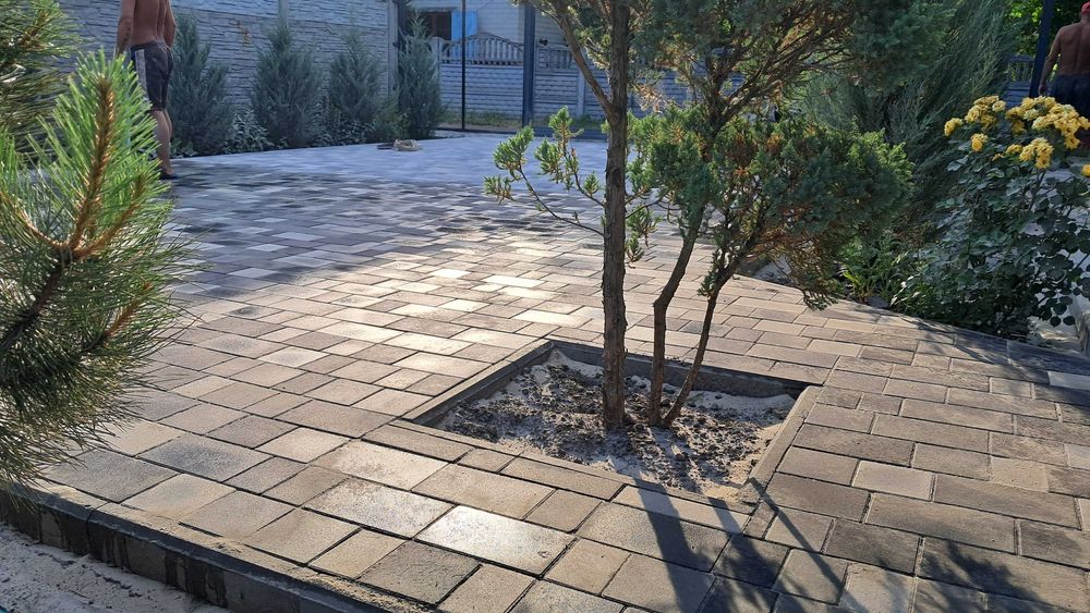 Укладка тротуарной плитки