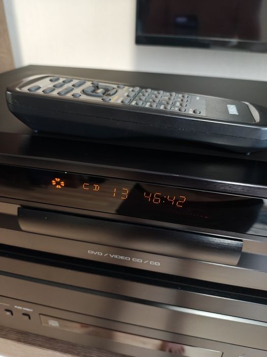 Odtwarzacz DVD,CD Yamaha DVD-S700 Made in Japan wysoki model top