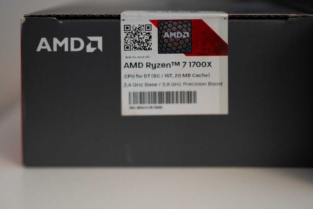 ASUS ROG Crosshair VI Hero (socket AM4) + AMD Ryzen 7 1700X