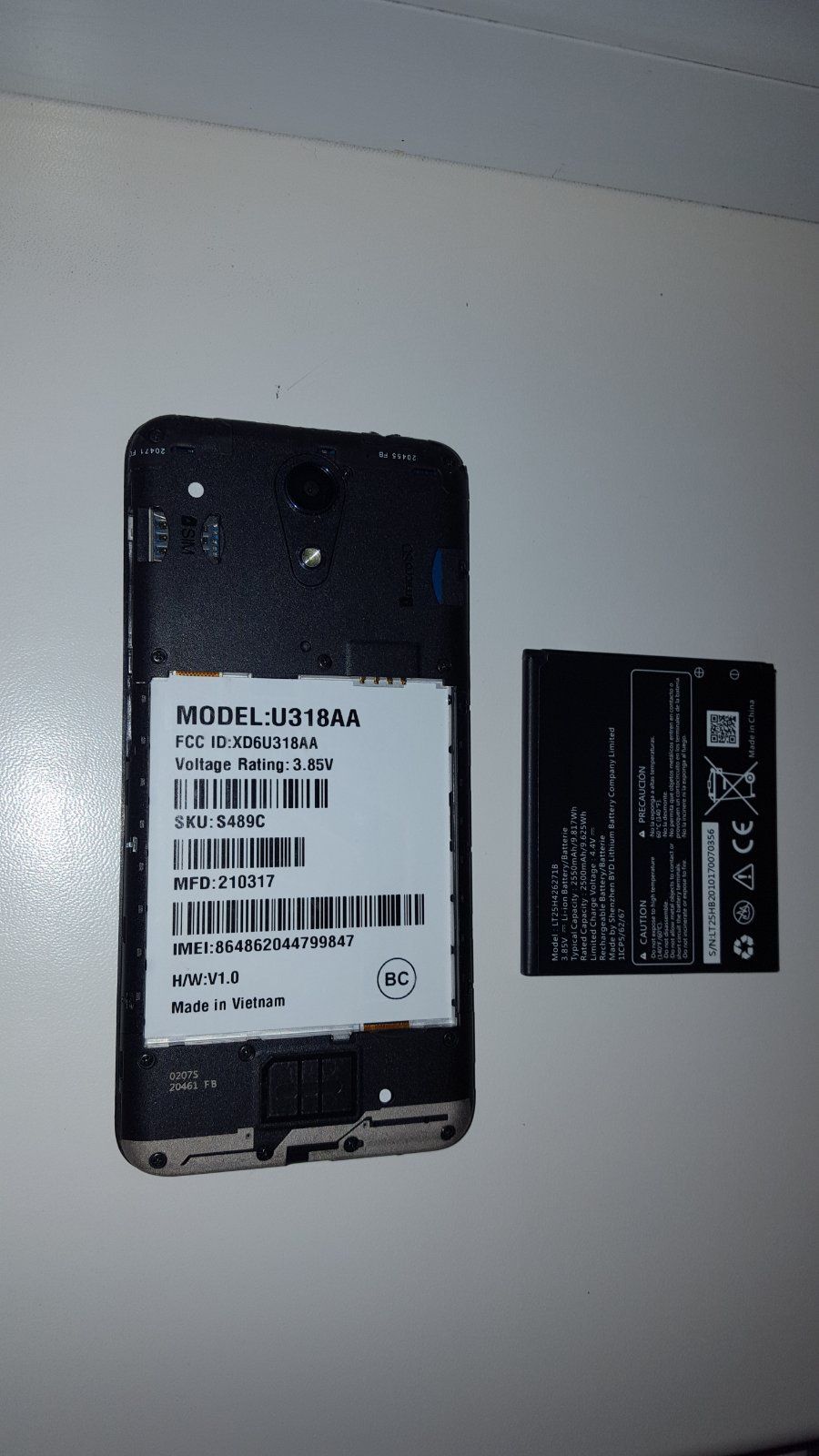 Продається МОБІЛЬНИЙ ТЕЛЕФОН  AT&T Модель :U318АА в  доброму стані