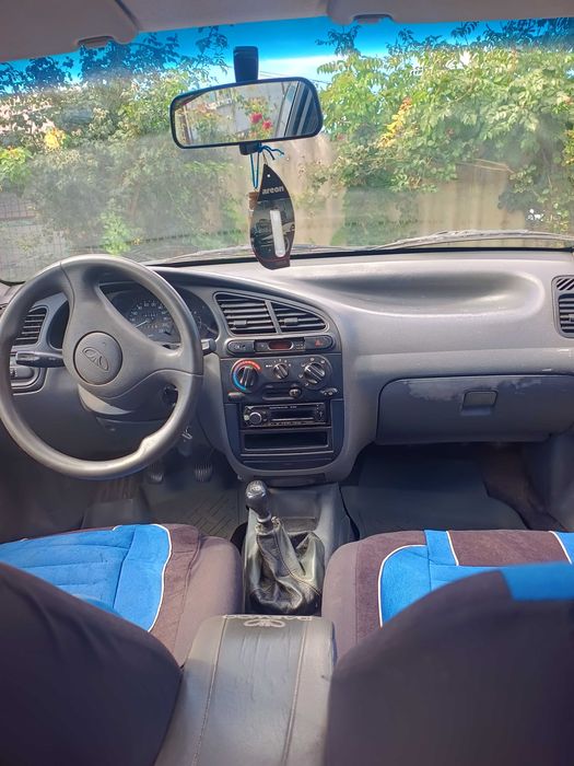 Автомобіль Daewoo sens