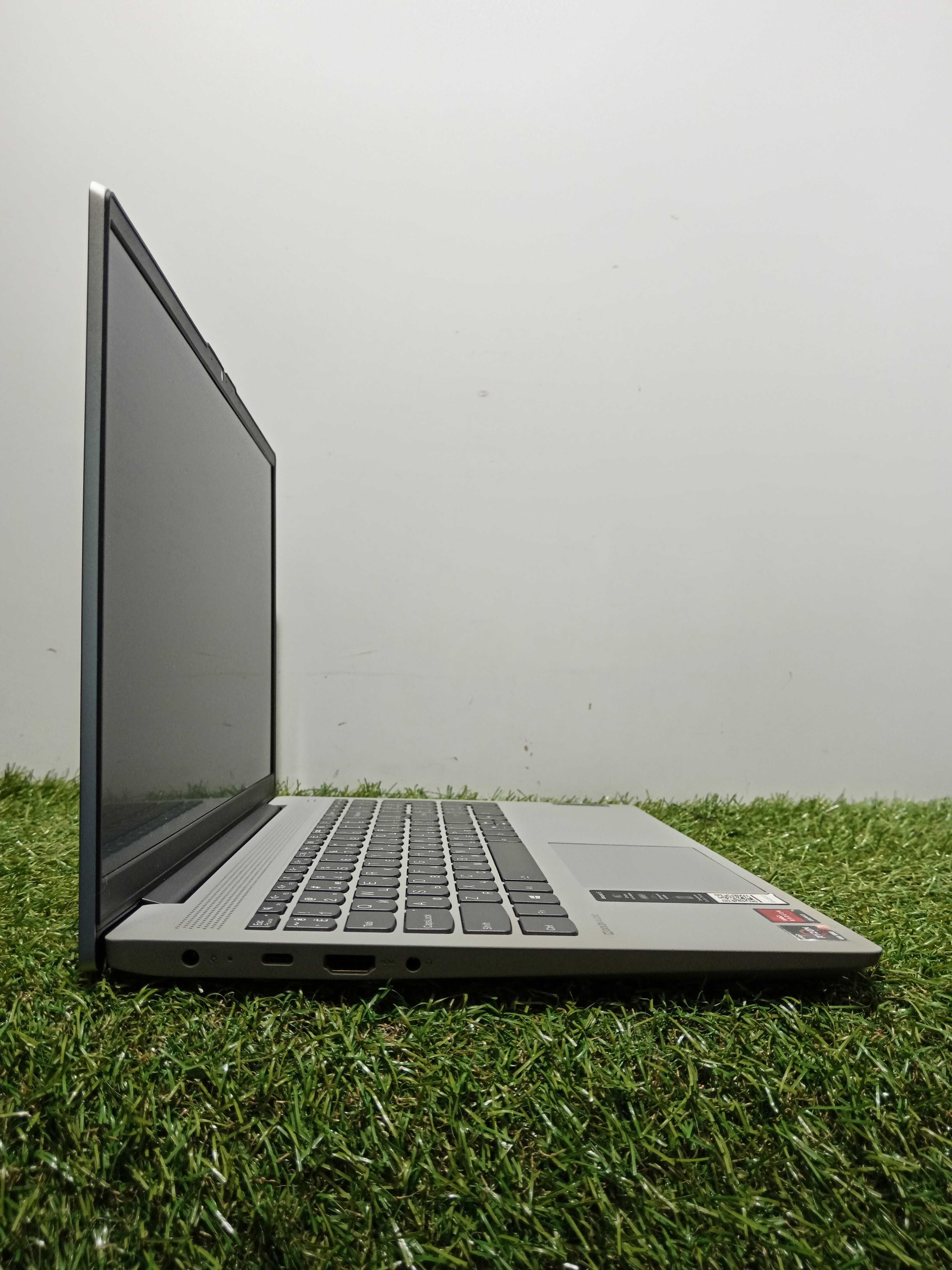 Ноутбук Lenovo 5 (Ryzen 3 4300U/8 /SSD 256)15.6" IPS Матриця 90% АКБ