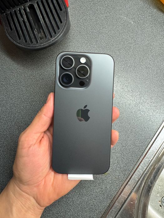 iPhone 15 pro 256 gb preto