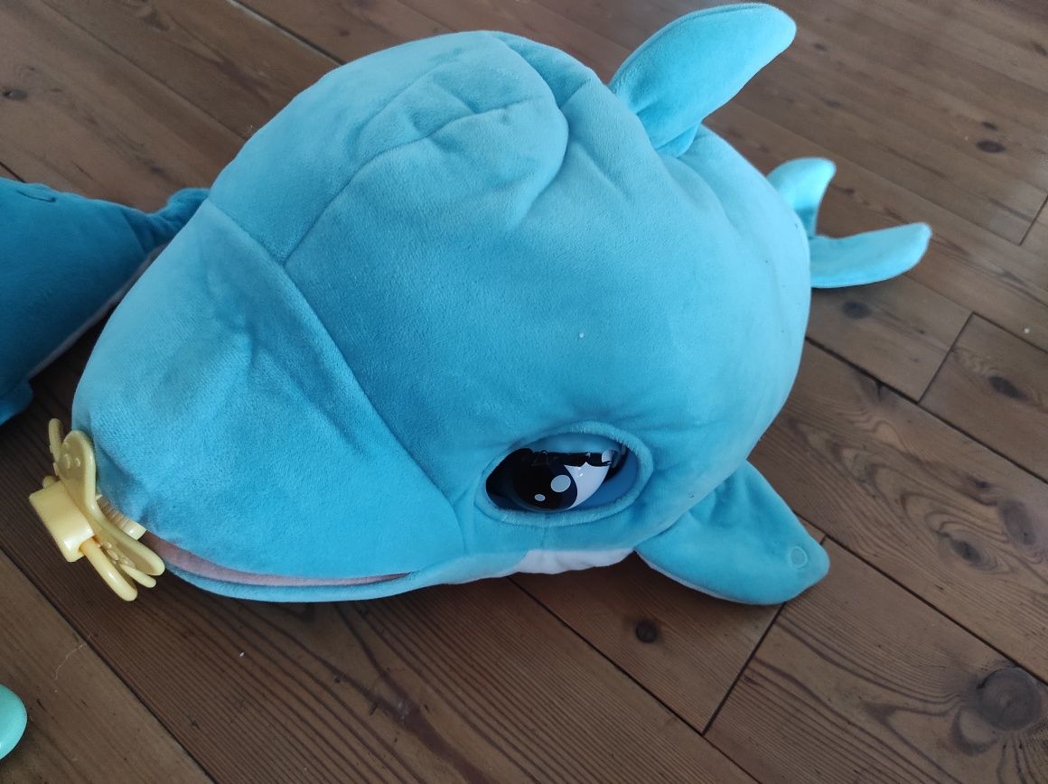 Toys Delfinek Blu Blu, Holly, zabawka dźwiękowa interaktywna pluszaki