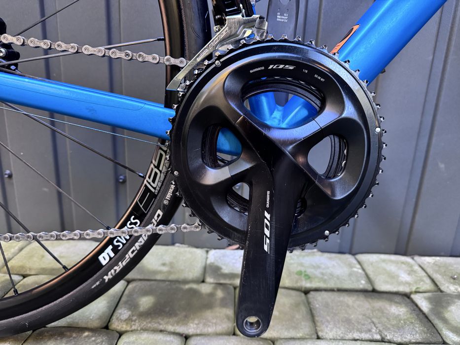 Canyon Endurace AL 7. Shimano 105 R7000.DT Swiss E1850 Spline Disc. XS