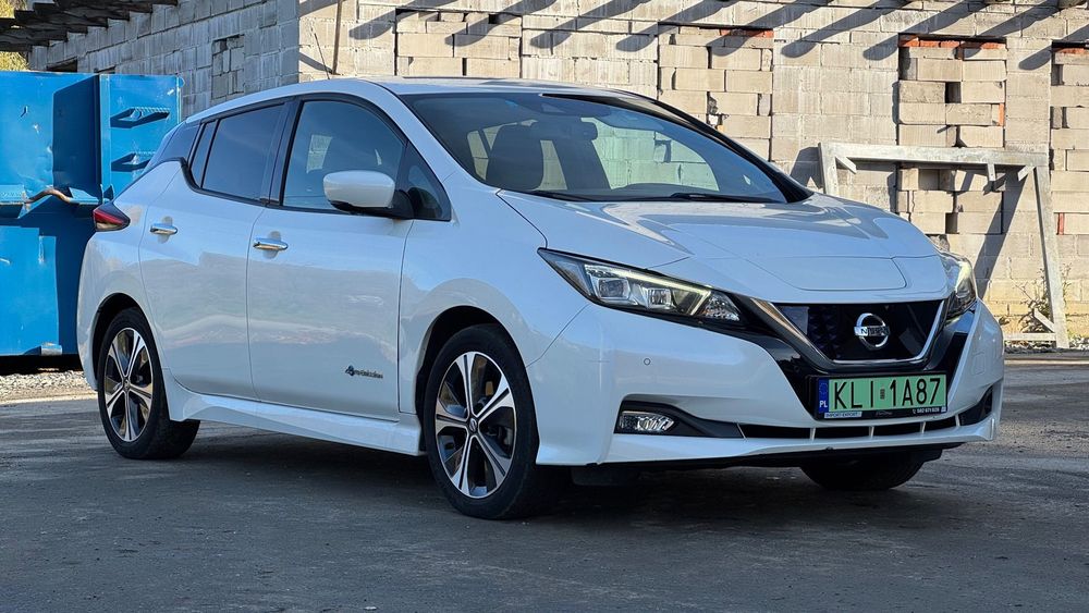 Nissan Leaf Nissan Leaf 40kWh najbogatsza opcja Kamery 360, Lampy LED