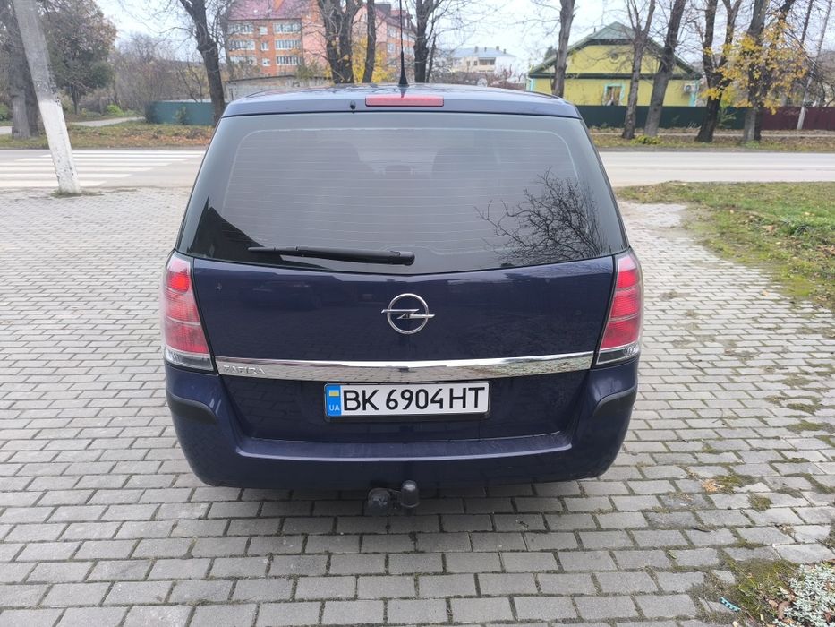 Продам.Обмін. Опель зофіра