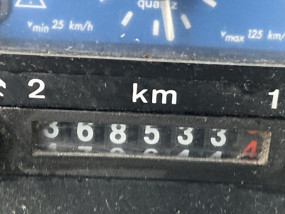 Mercedes ATECO 1217 samochód ciężarowy do przewozu zwierząt