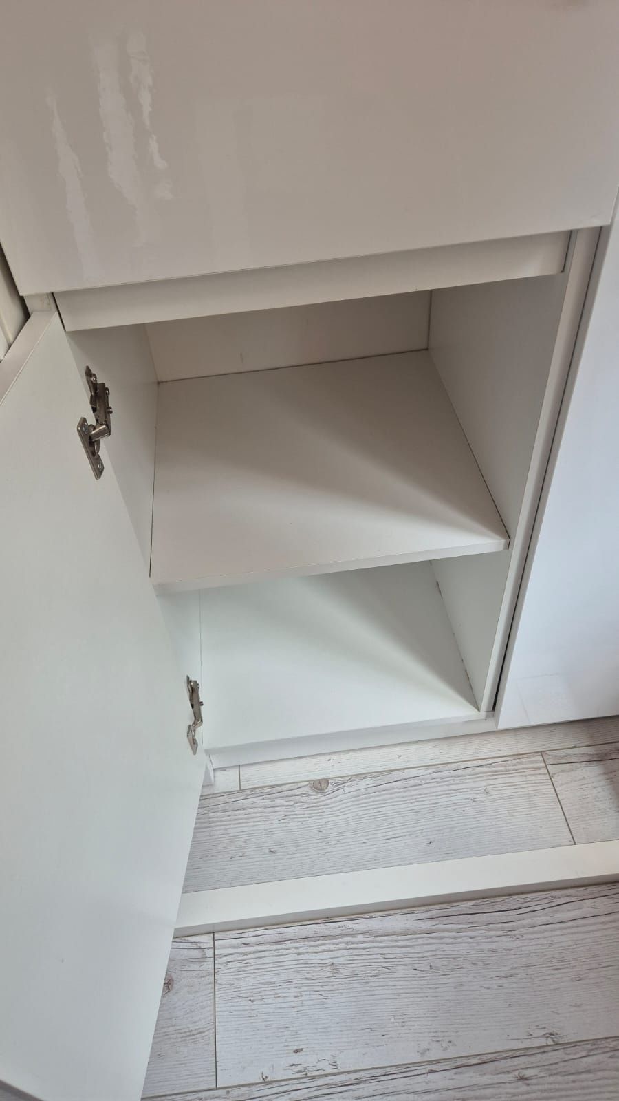 Basta Ikea biała witryna , regał Kołobrzeg