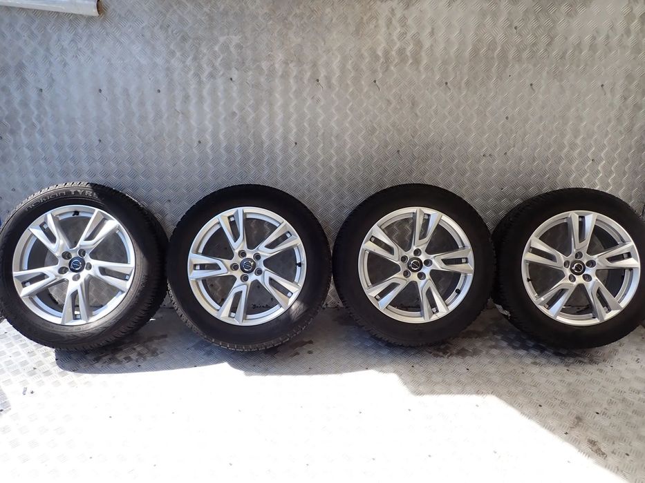 KOŁA FELGI ALUMINIOWE VOLVO 7,5JX18  ET 50,5  5X108  31362866 Z OPONAMI ZIMA NOKIAN 235/55/18