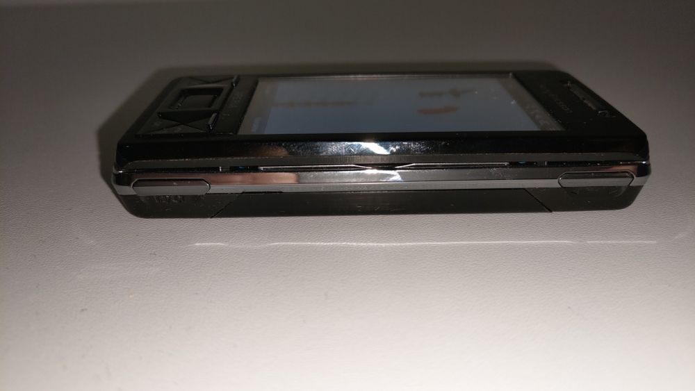 Xperia X1 pierwszy model z seri xperia dla kolekcjonera