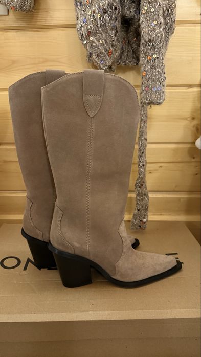 Бежеві козаки ковбойки замш one by one 37 р