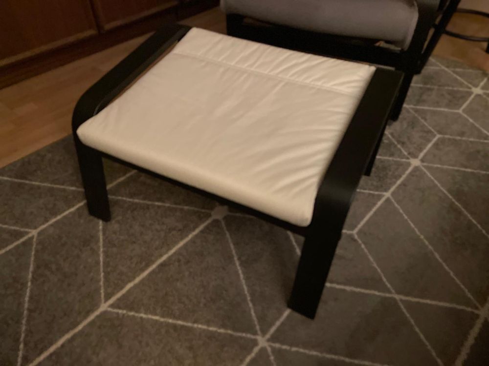 Fotel Ikea z podnozkiem