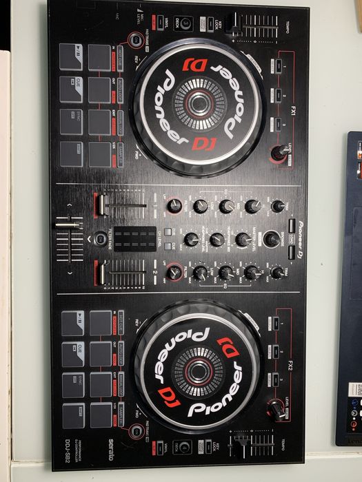 DDJ-SB2, контролер, діджейський пульт