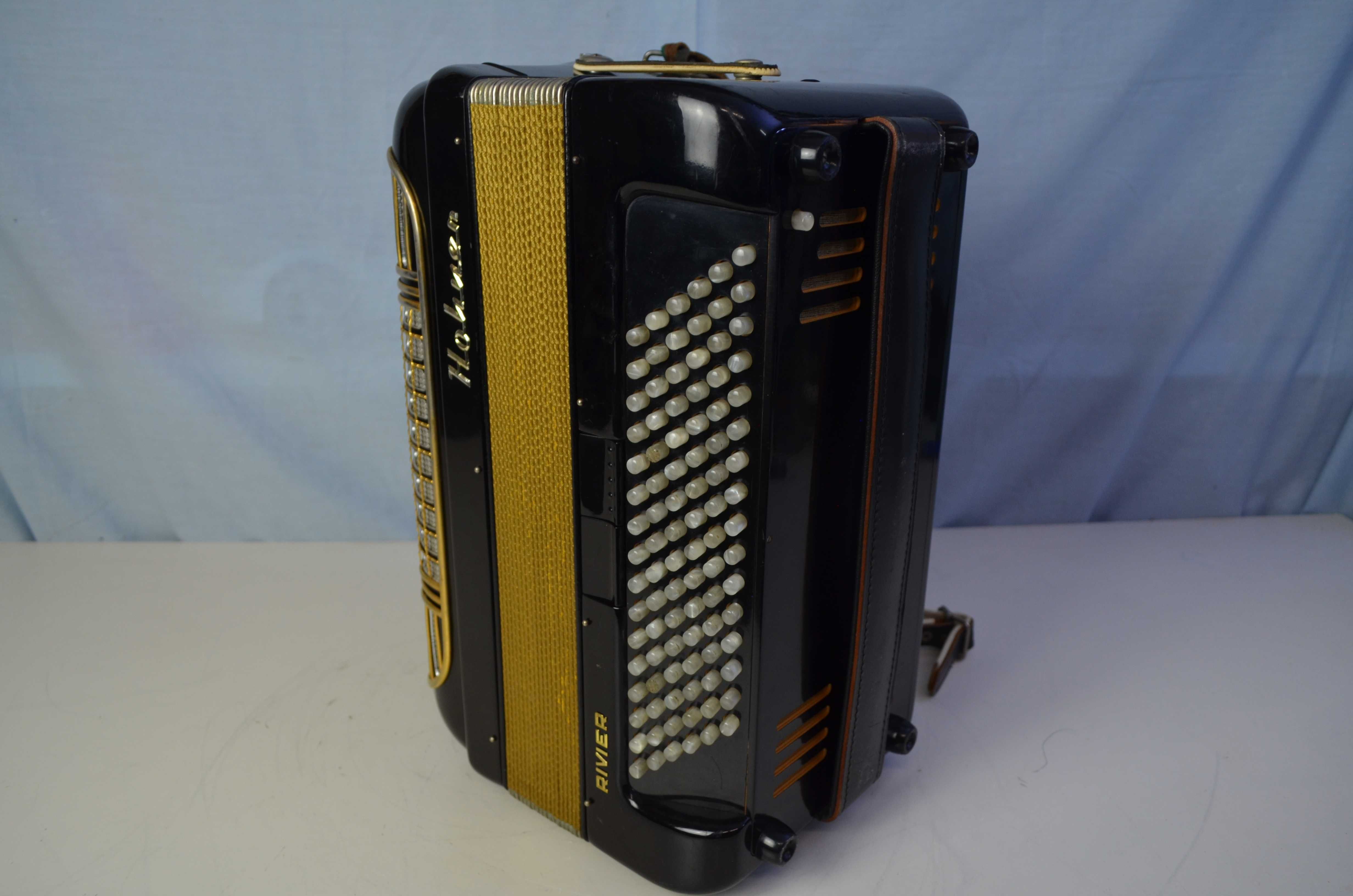 Acordeao hohner Riveira III 3 Voz 96 Baixos,