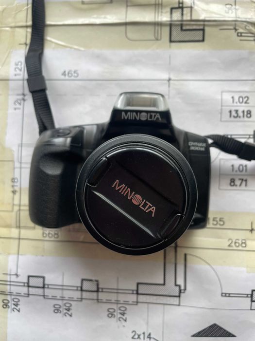 Minolta Dynax 300si z AF 35-70mm f/3.5-4.5