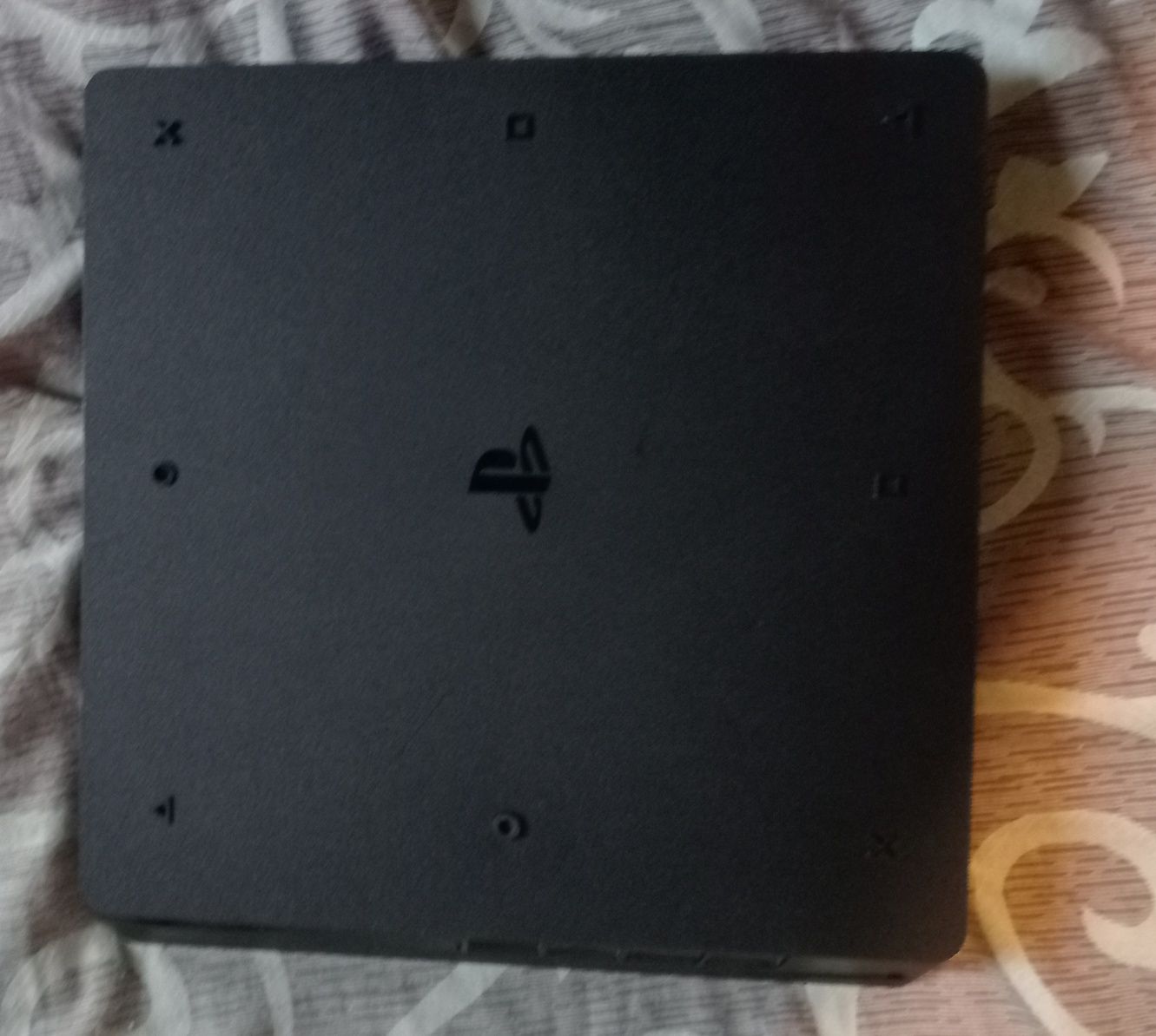 Sony PlayStation 4