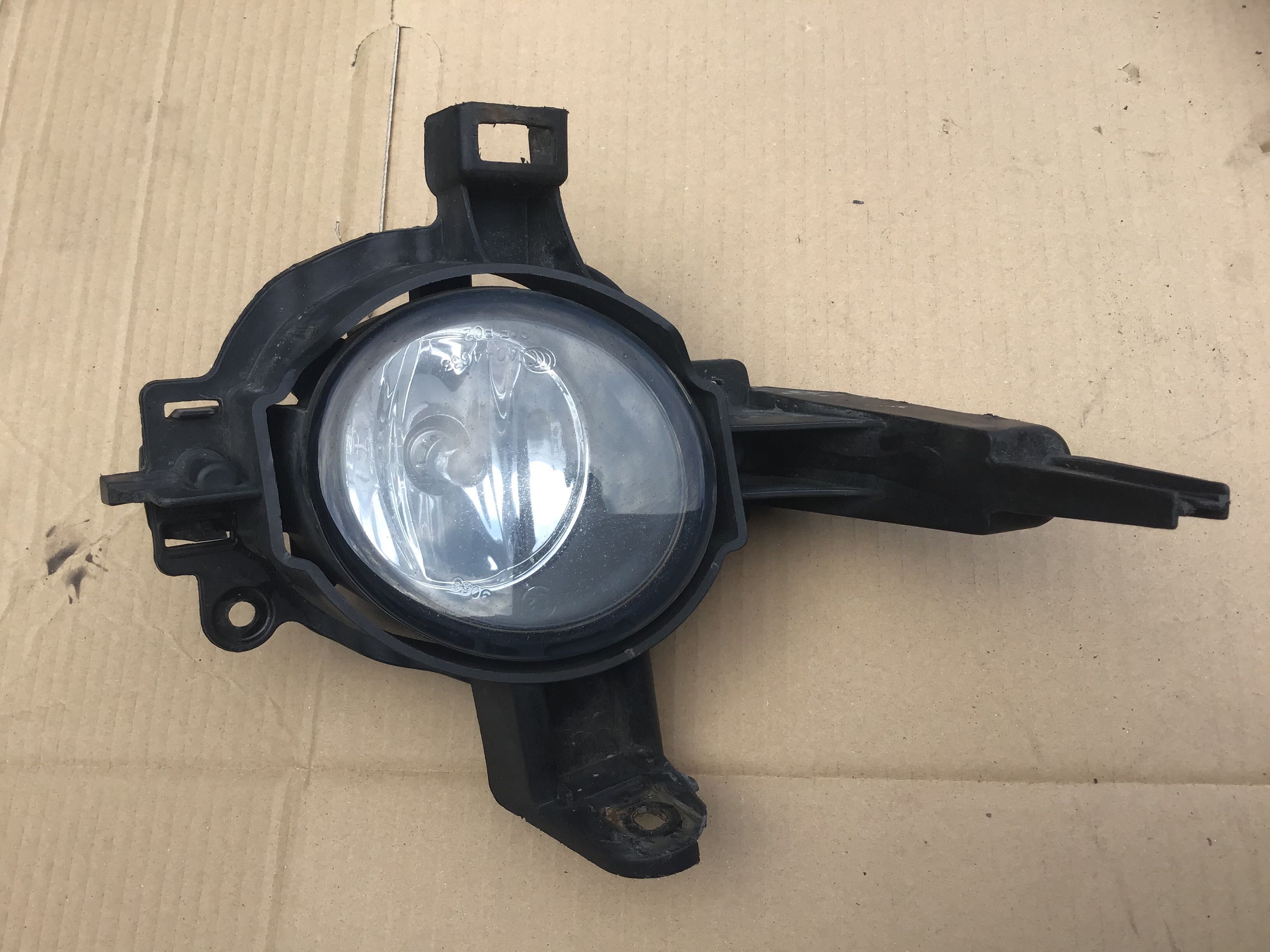 RENAULT koleos halogen + oprawka mocowanie kosz lewy