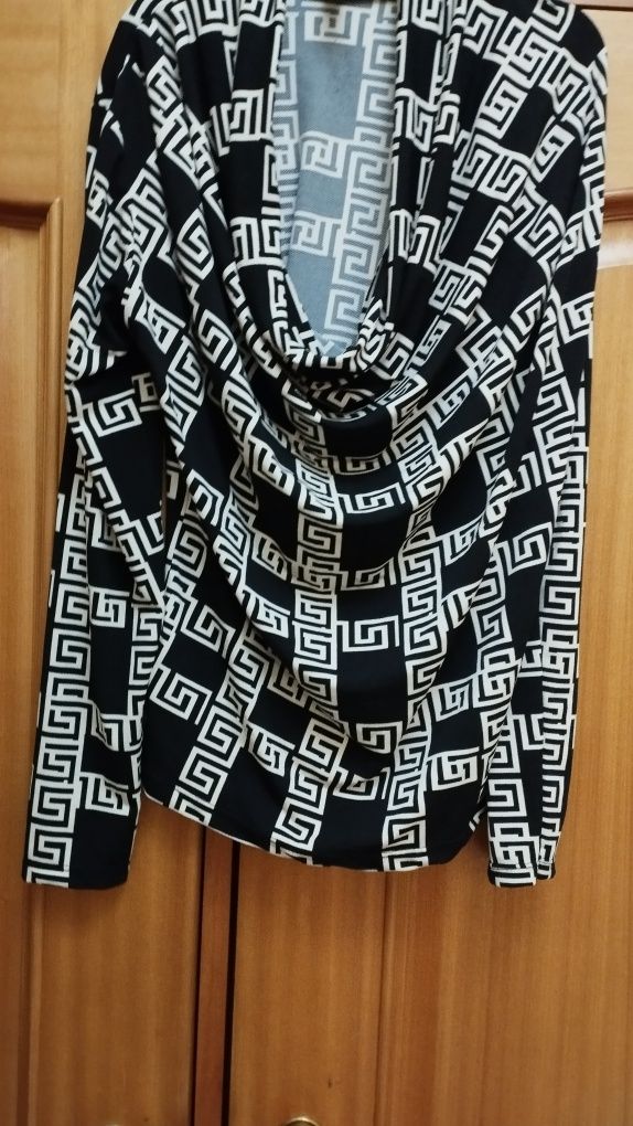 Blusa nova . Tam. Unico