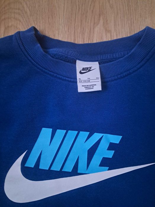 Bluza NIKE rozm 158-179 XL kids