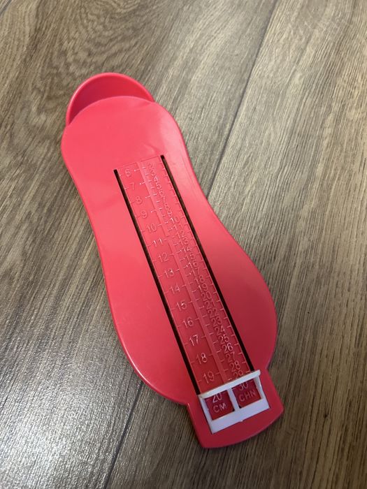 Лінійка для вимірювання дитячоі стопи до 20 см