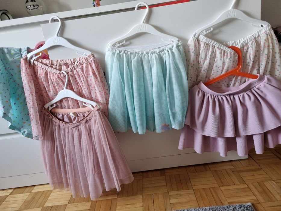 Spódniczki  122/128 tiulowe