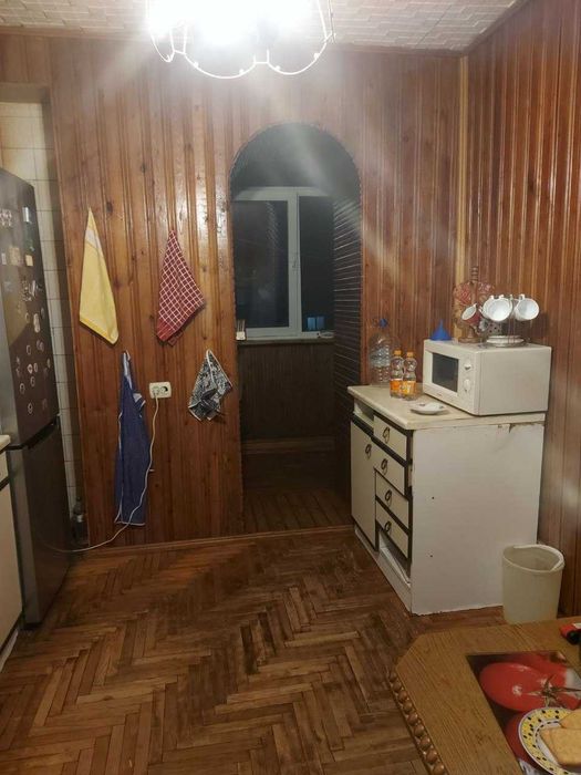 4-кімнатна квартира. Можна по сертифікату