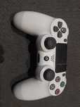 Pad do ps4 biały