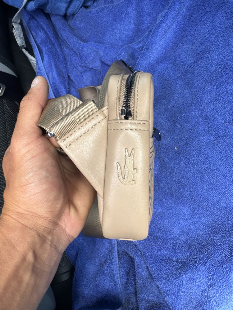 Bolsa Lacoste (edicao limitada)