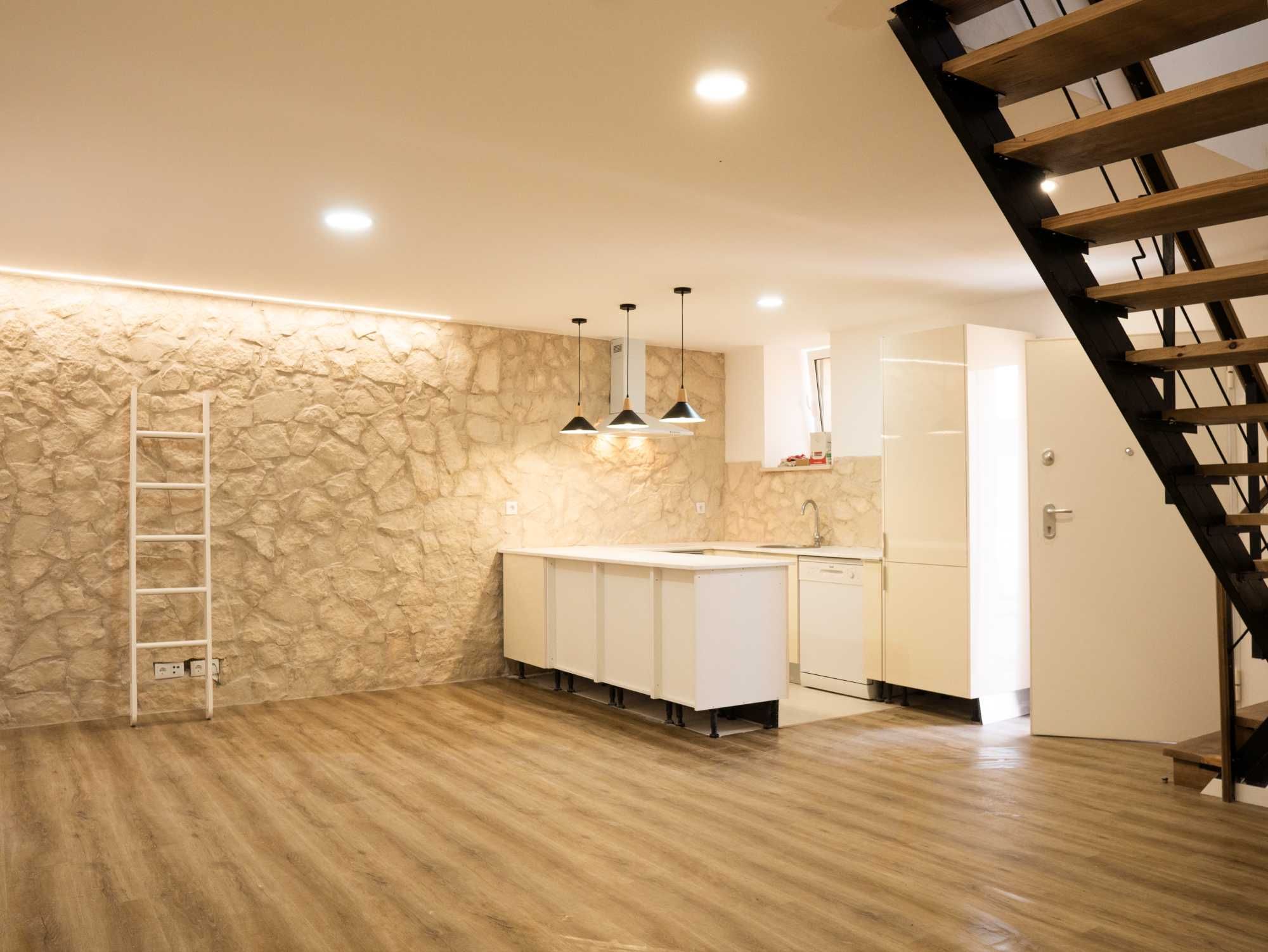 Moradia totalmente remodelada em Casainhos, Loures