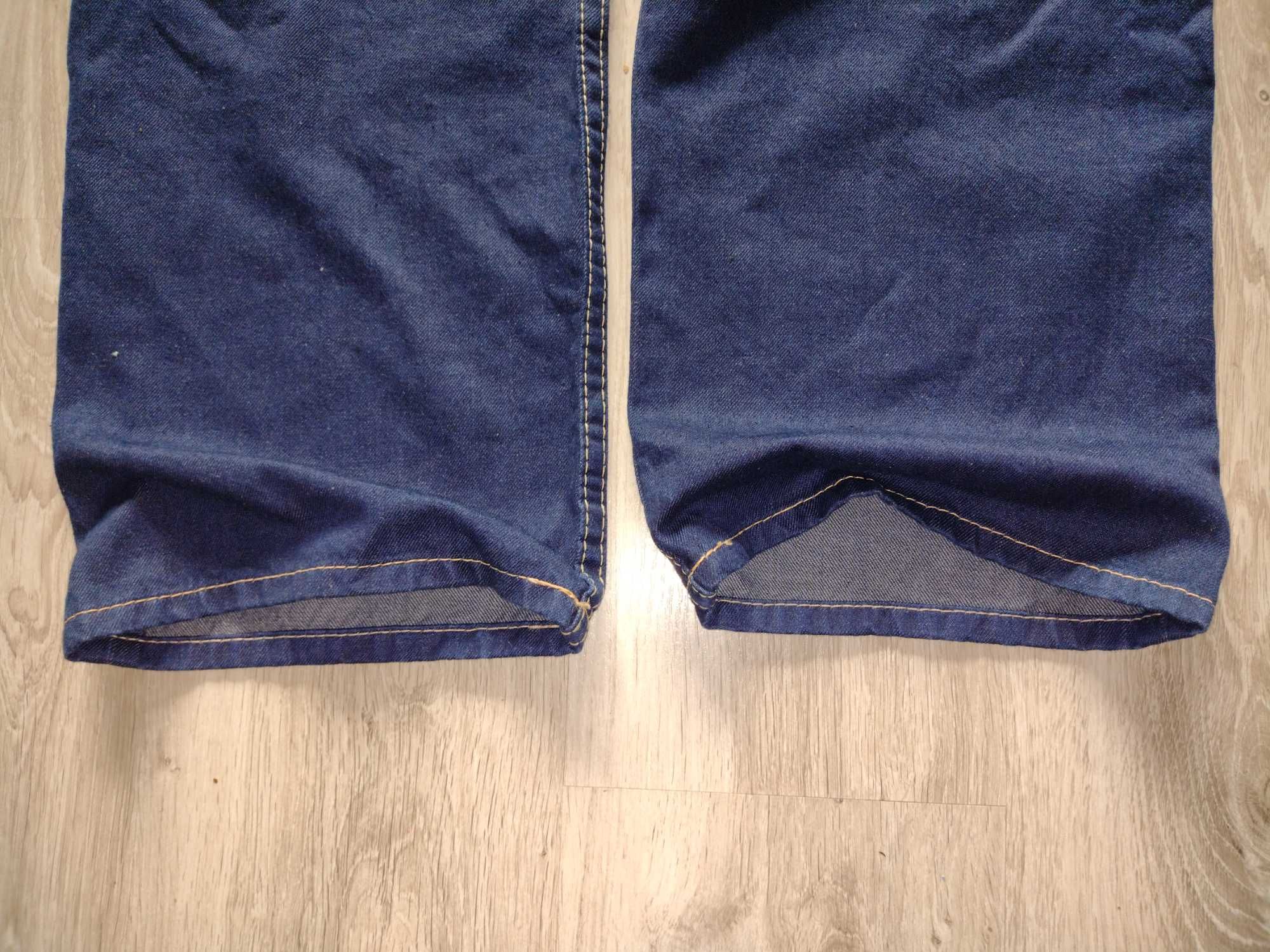 Spodnie Levi's 902 Lot pas 84 nowe