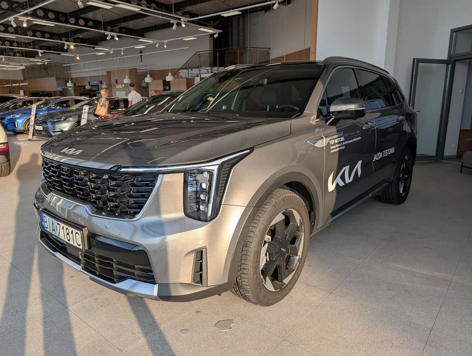 Kia Sorento DEMO, Najbogatsza wersja, Napęd na 4 koła, 7-osobowy