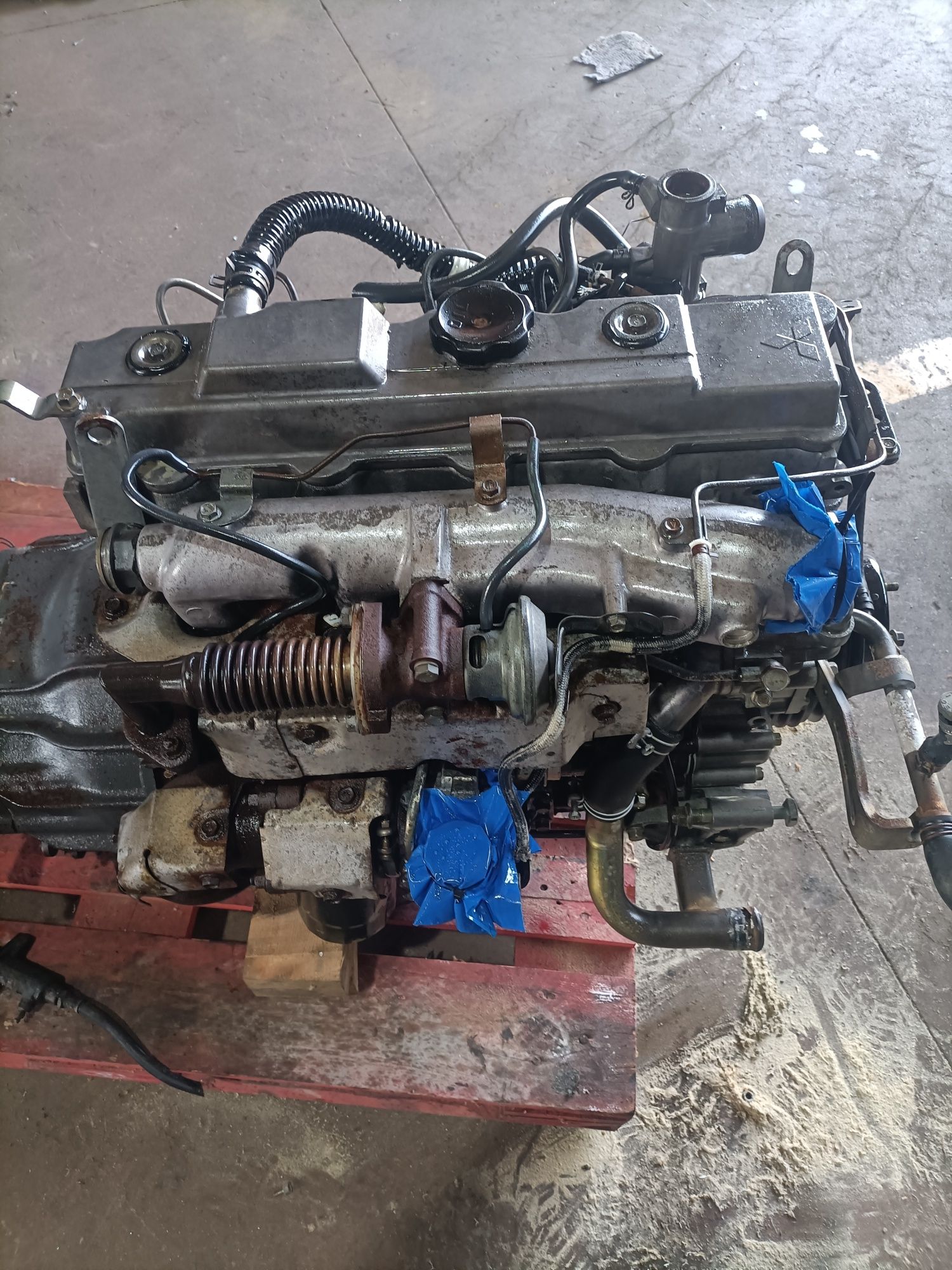 Motor Mitsubishi Canter 2800 turbo