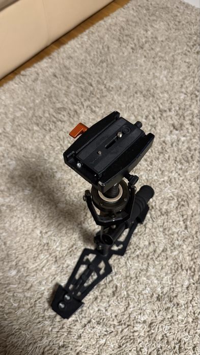 Profesjonalny stabilizator do kamery Flycam