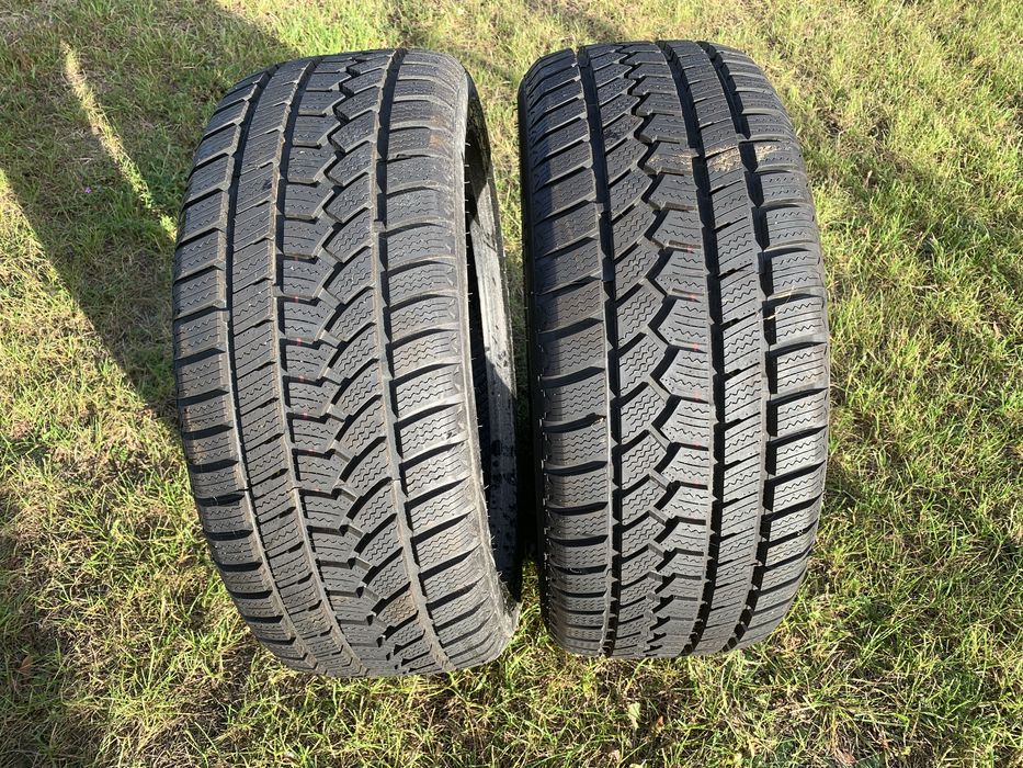 Opony zimowe 2szt 245/45R18