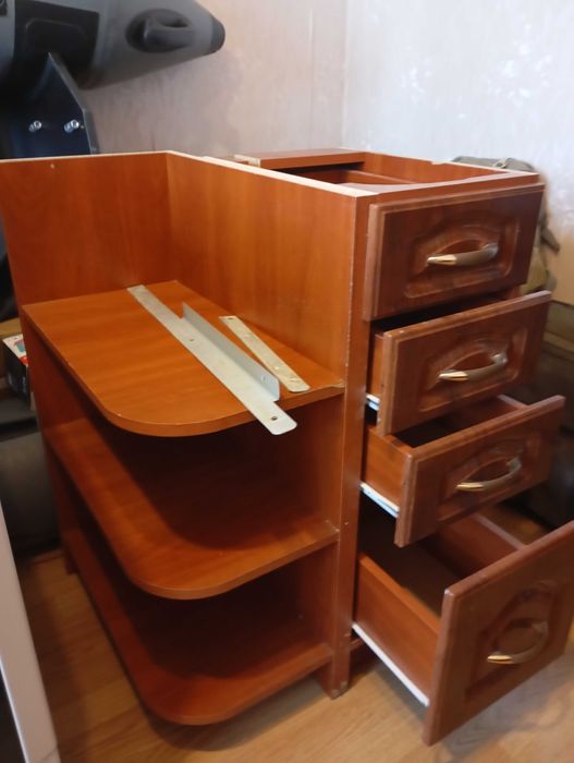 Продам б/у кухонна тумба з шухлядами