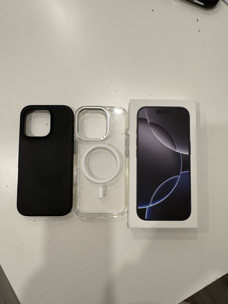 Caixa iphone 16 pro + capas