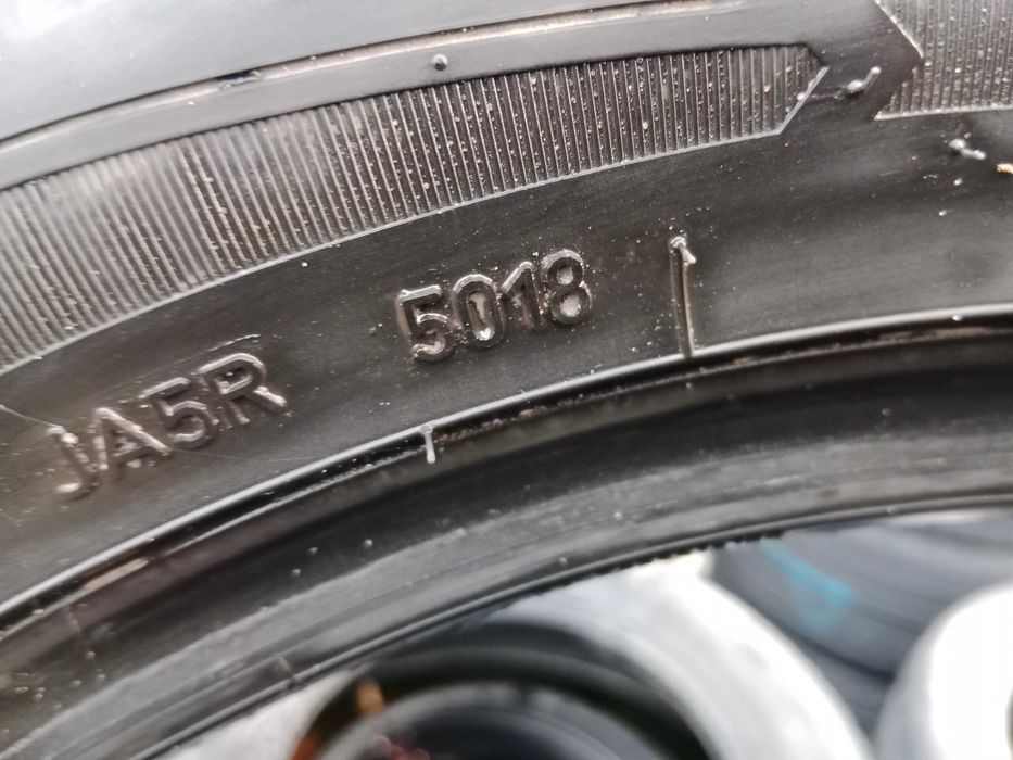 Opona używana 225/50R18 Goodyear Ultra Grip Performance Gen-1 1szt.