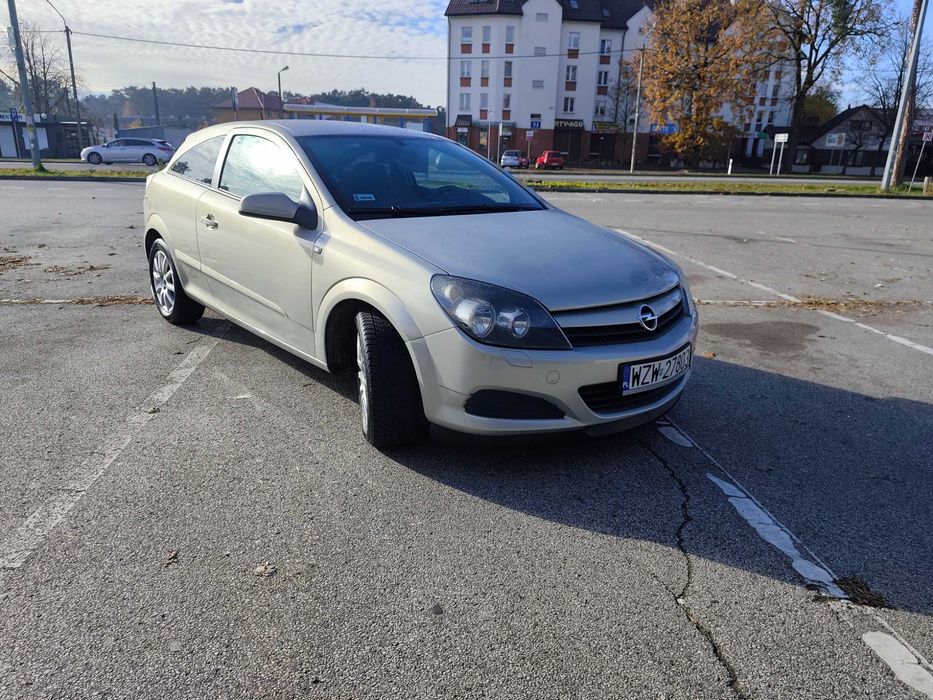 Opel Astra H GTC
