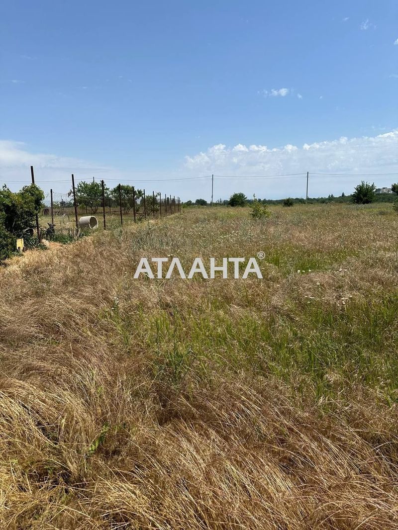 Продам участок в селе Новая Дофиновка, ул. Солнечная