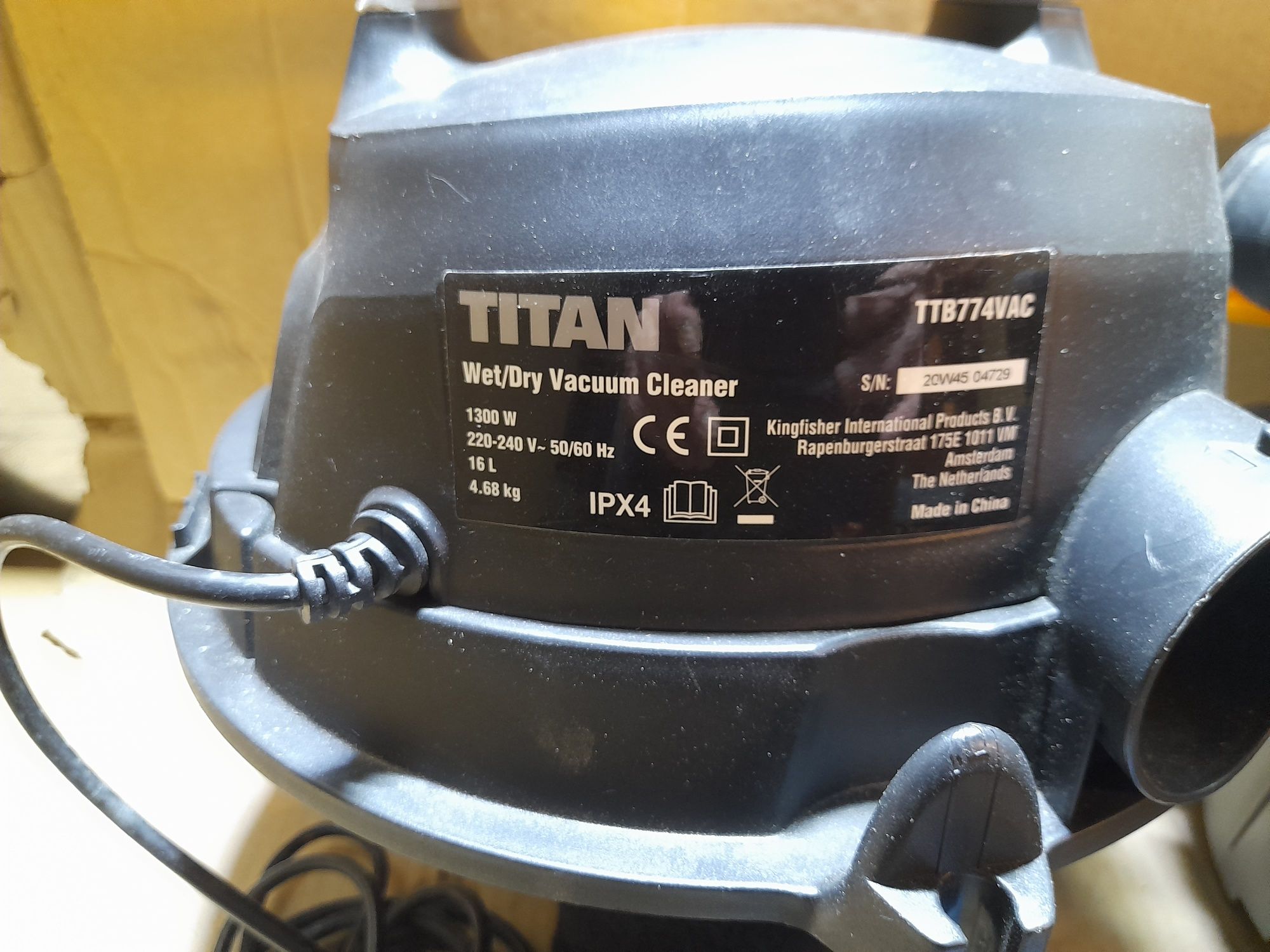Odkurzacz warsztatowy TITAN 1300W