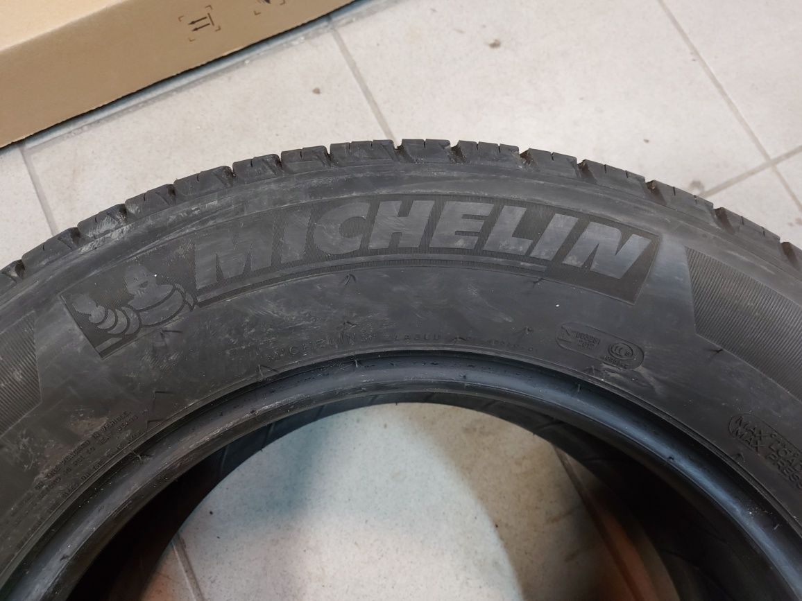 Michelin 235/60/16 latitude Tour HP