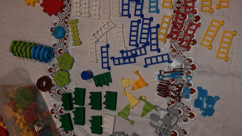 1,5 zl każdy klocek lego duplo