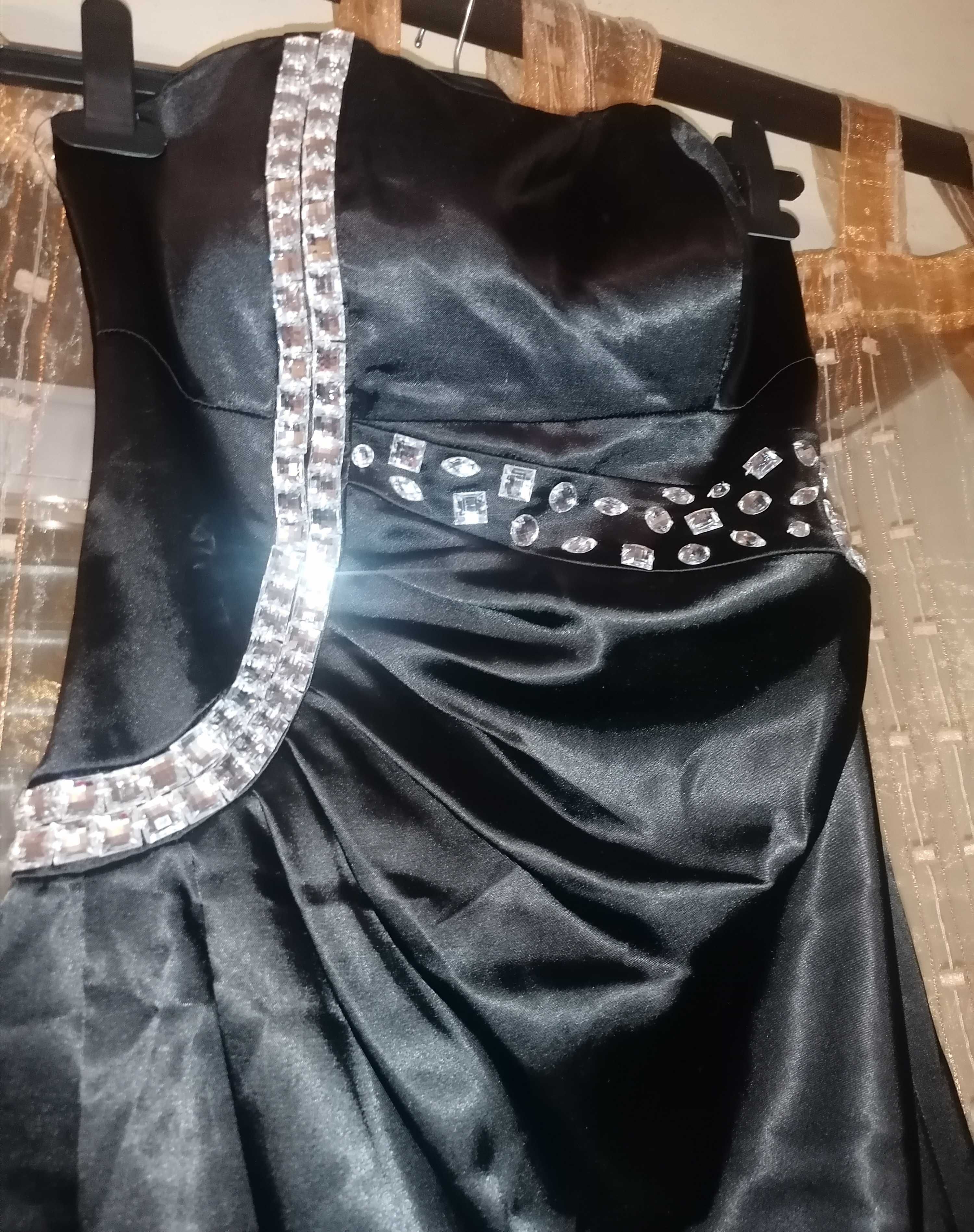 Vestido preto elegante