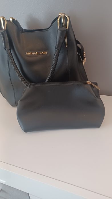 Czarna torebka Michael Kors