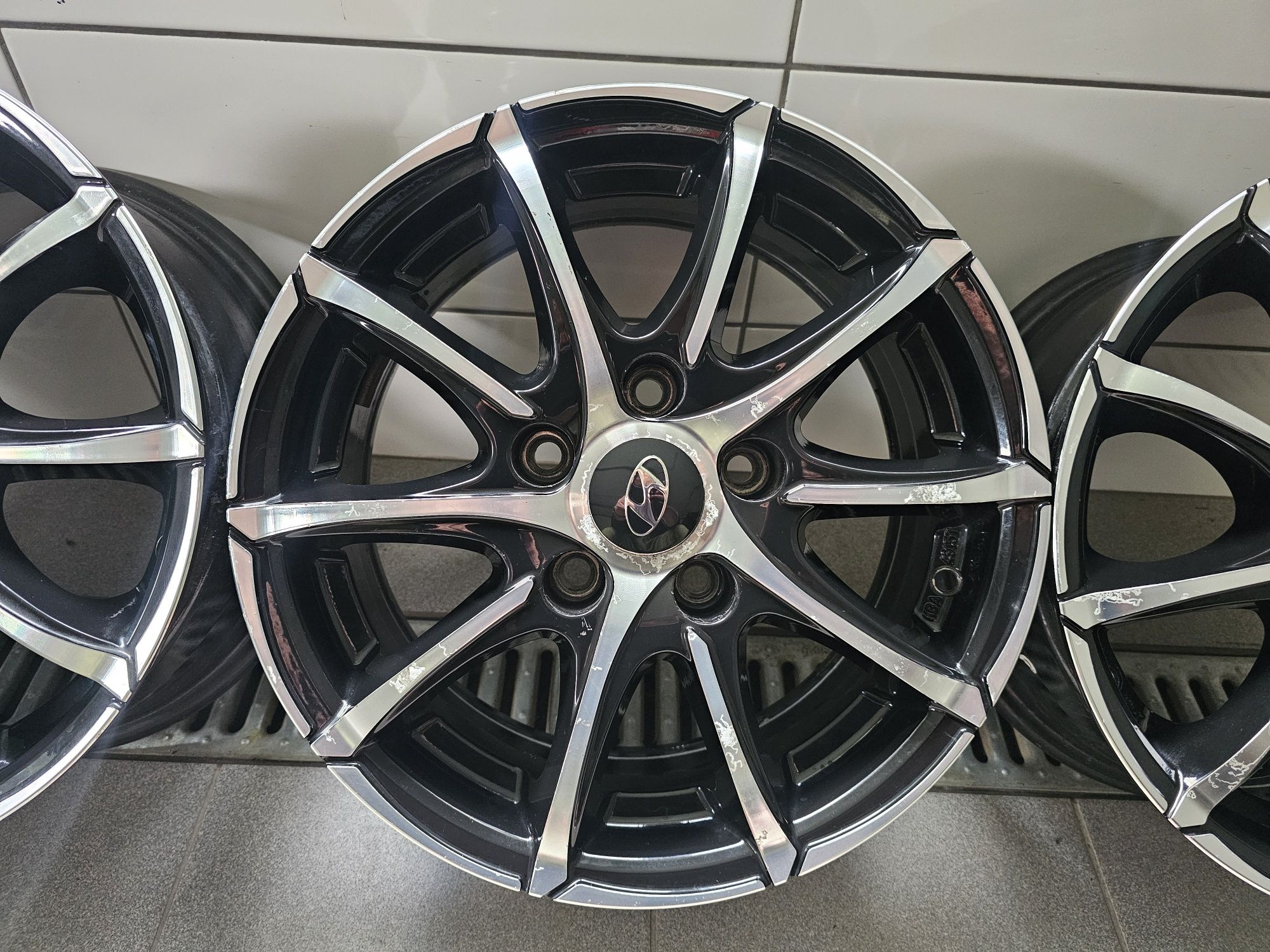 BI KOLOR 15 5x114,3 Hyundai I30 i20 ix20 Kia Ceed Venga