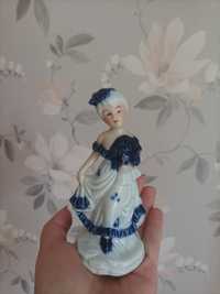 Porcelanowa figurka