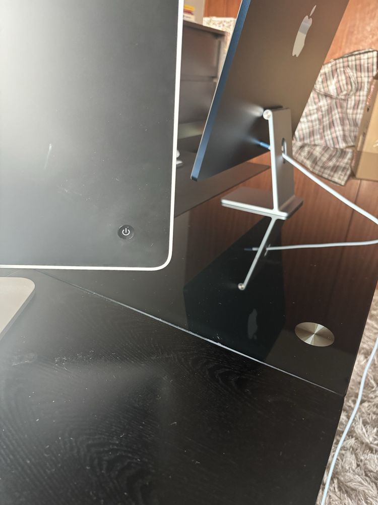Mesa madeira com vidro preto extensivel