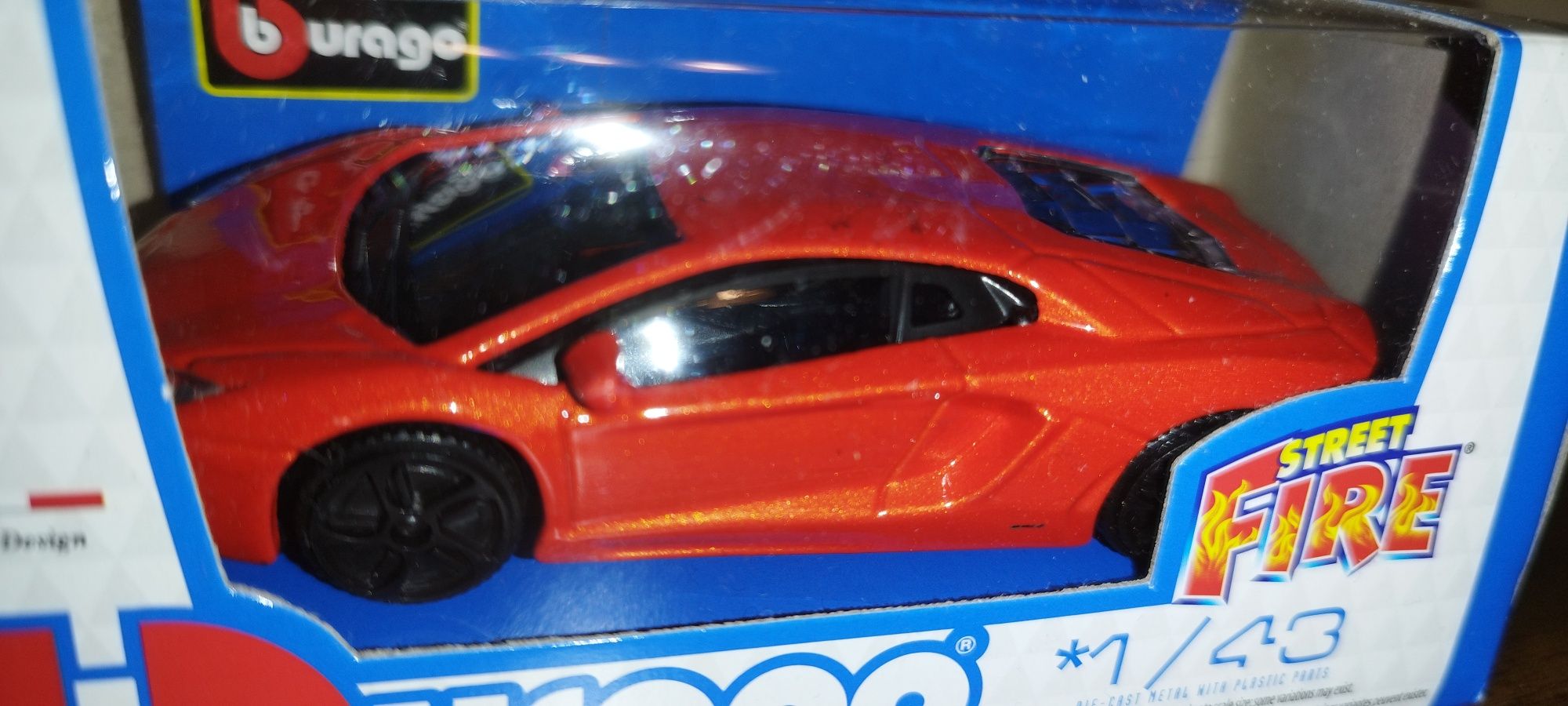 Bburago Street Fire Lamborghini Aventador LP700-4, skala 1:43 Burago.