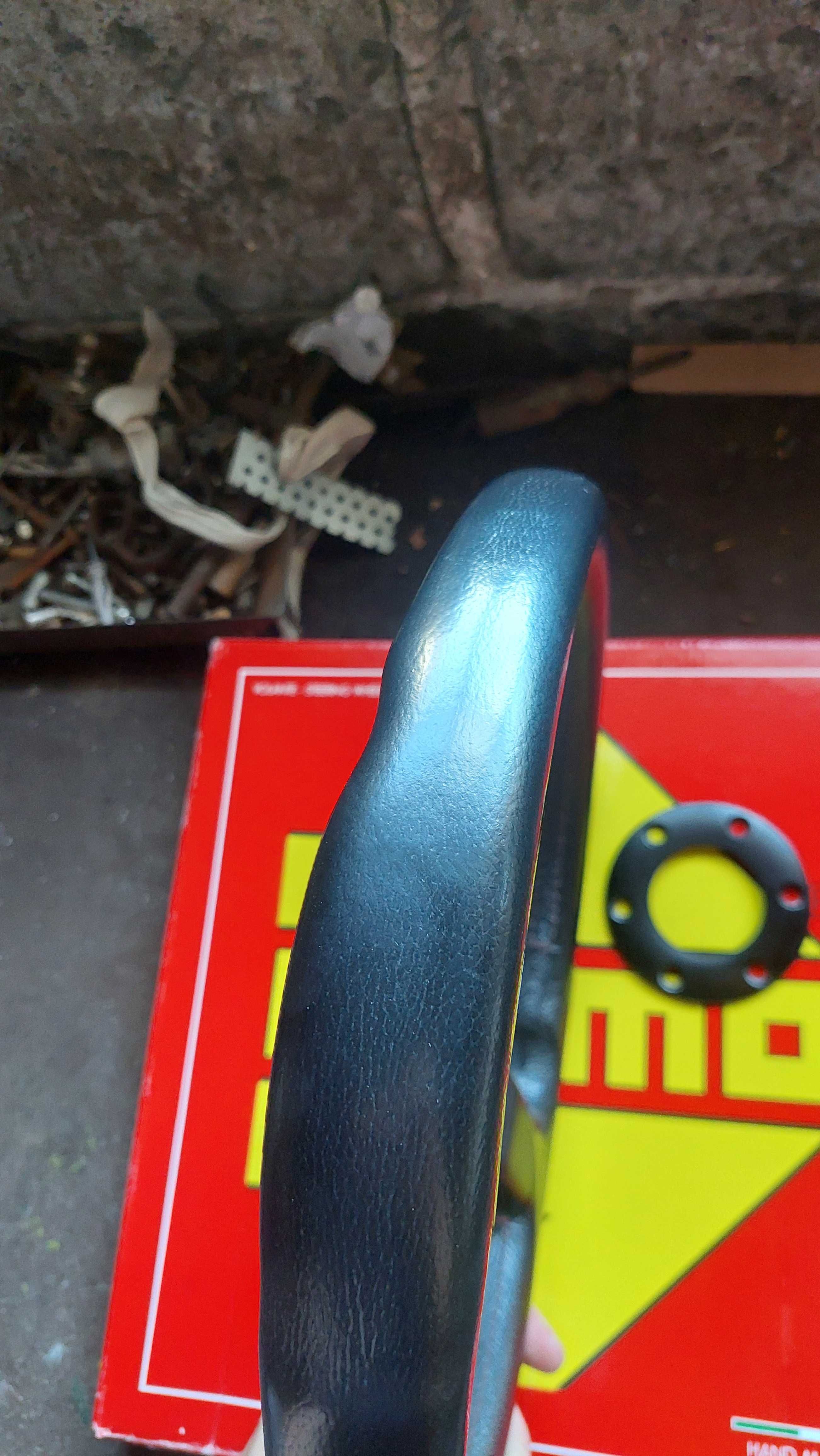 Kierownica MOMO TUNER 320